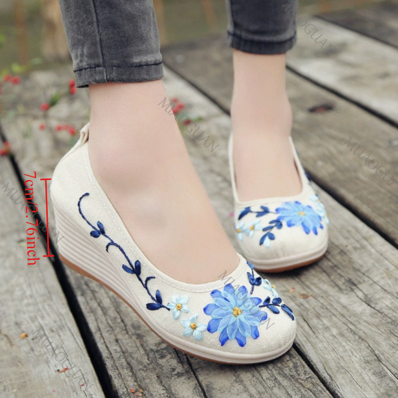 Ethnic Fashion - İşlemeli Kadın Konforlu Platform Topuklu Ayakkabılar