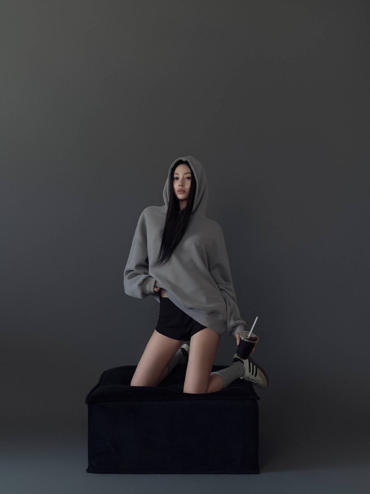 Gri Ruh Hali Portre Temalı Fot - Ethnic Fashion Studio incelemesi ve fiyatı